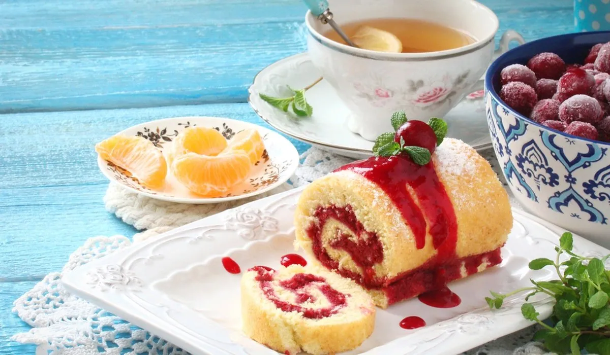 За уши не оттащишь: этот вкуснейший рулет к чаю внуки съедят до крошки