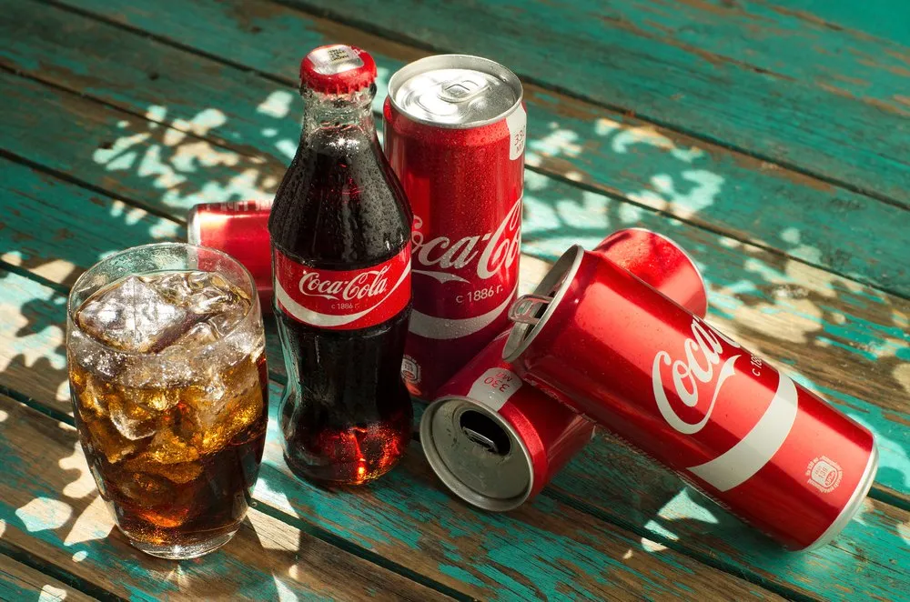 Пострадают сотни тысяч людей: тревожные новости от Coca-Cola взбудоражили мир