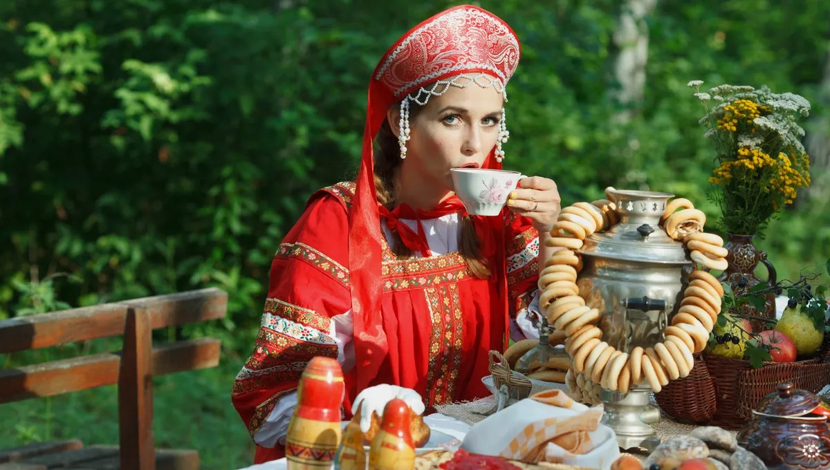 Лопнете со смеху: вот какие русские блюда иностранцы едят максимально нелепо и неправильно