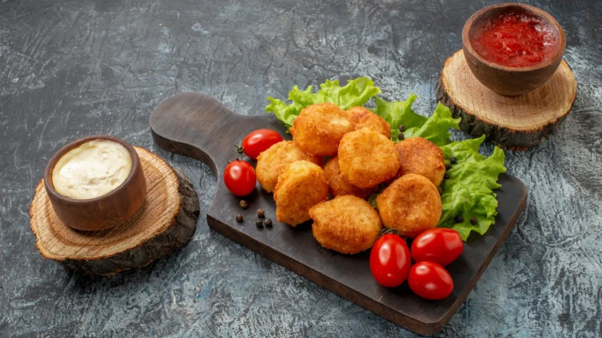 Аппетитные наггетсы приготовите из ветчины и сыра: никакой возни с курицей
