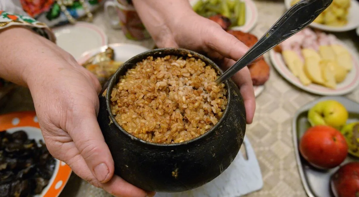От такой каши домочадцев за уши не оттащите: вкусный и сытный завтрак по старому советскому рецепту