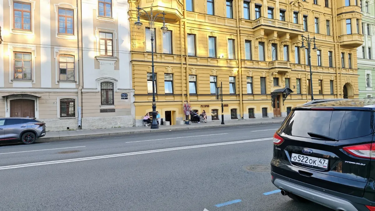 Ресторанный критик знакомится с Лалико