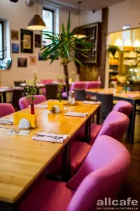 Corner Café & Kitchen