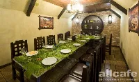 Восток-Запад