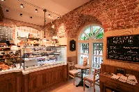 Red Espresso bar