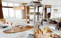 Cafe Swiss / Кафе Свисс
