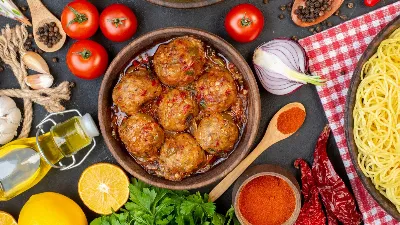 Про запеканку никто и не вспомнит: куриные шарики в духовке сразят наповал