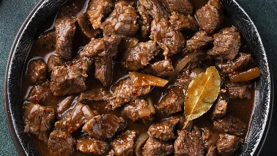 Идеальный метод готовки для жесткого мяса: даже жилистая говядина станет нежнейшей