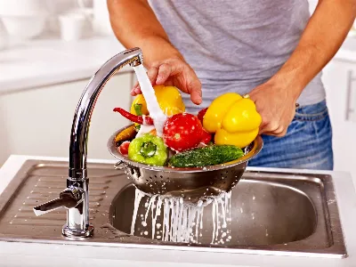 Мокро и невкусно: эти продукты лучше не мыть перед приготовлением