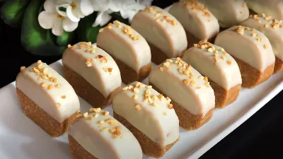Нереальное лакомство к чаю за 10 минут: пригодится то самое печенье «Мария»