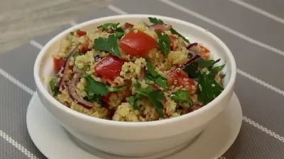 Вкусно и сытно: салат с булгуром, которым вы сможете наесться