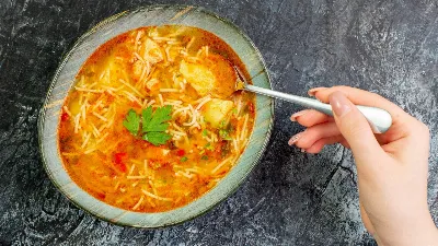 Вермишель точно не слипнется: вместо обжарки добавьте в кастрюлю один продукт