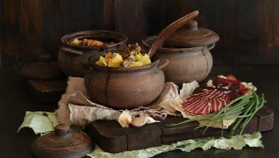 Жареные лебеди и лосиные языки: раскрыта правда, как пировали в царской России