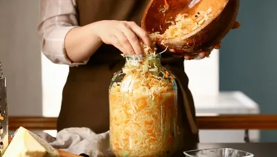 Всего одна добавка преобразит вкус квашеной капусты: секрет наших бабушек раскрыт