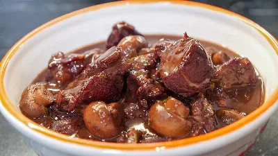Без майонеза и картофеля: вот как готовится настоящее мясо по-французски