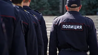 Четверо охранников ресторана напали на посетителей и вымогали деньги