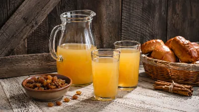 Освежающий домашний квас, возни на 15 минут, а вкус как в детстве — полезнее и дешевле магазинного