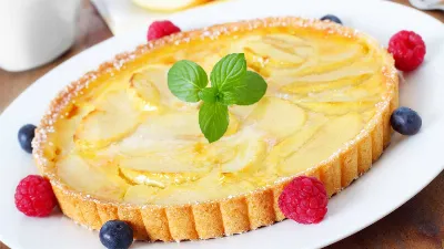 Этот яблочный пирог в разы вкуснее шарлотки: от одного вида просыпается аппетит