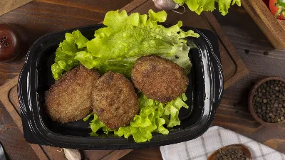 Печеночные котлеты получатся нежнее масла: вместо муки положите вот что