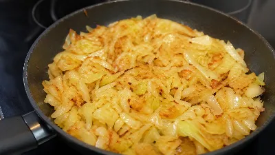 Жареная капуста ресторанного уровня — ароматная, с мясными нотками, а я просто заменила соль этим соусом 