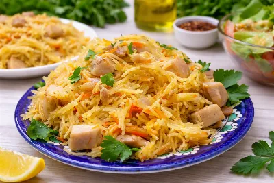 Быстрее плова, вкуснее риса: курица с вермишелью по-пловному, сытное блюдо за 20 минут, а вкус — бомба