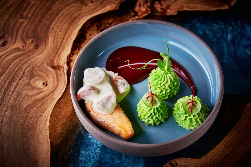 Humans Seafood Bar представляет обеденное меню