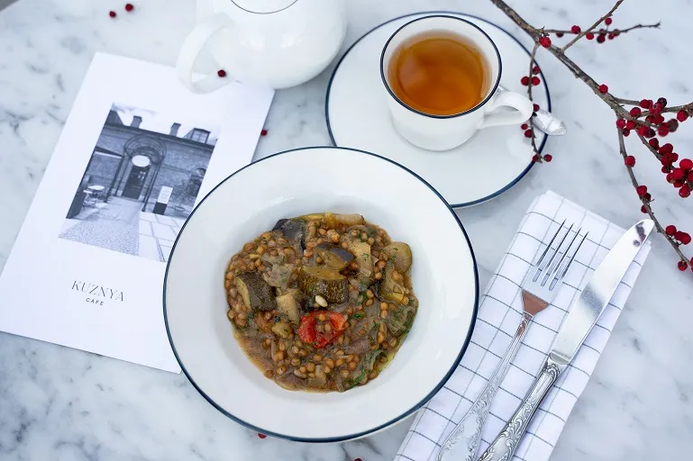 В KUZNYAHOUSE и KUZNYA Cafe появились новые постные блюда