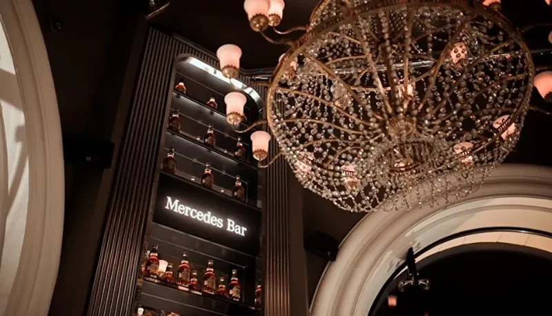 8 марта в Mercedes Bar