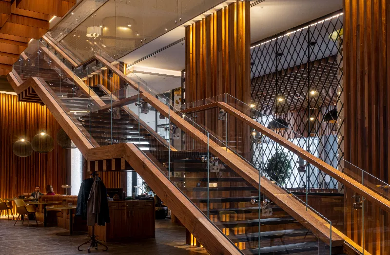Ресторан FireLake Grill House & Cocktail Bar обновил концепцию 