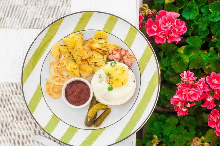 Встречаем лето ярко и со вкусом в ресторане «Sunday Ginza»