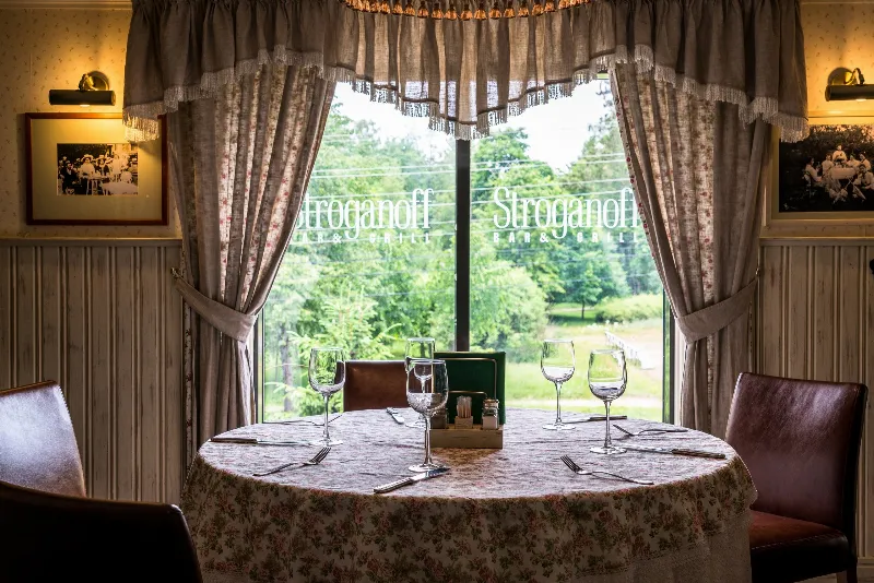 Летняя терраса в ресторане Stroganoff Bar&Grill