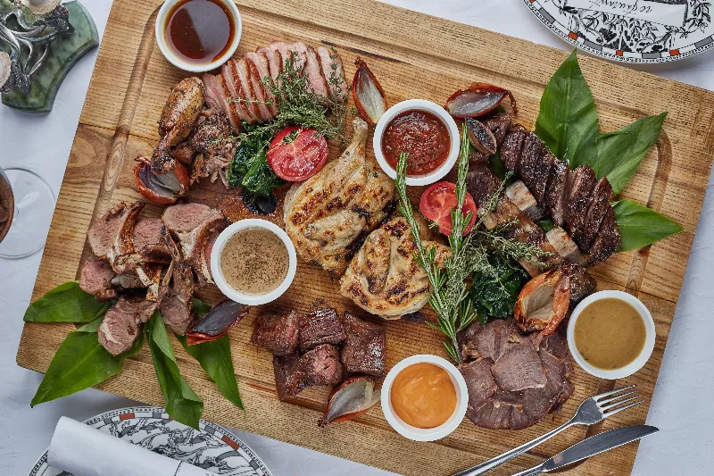 В Le Restaurant действует «футбольное» меню 