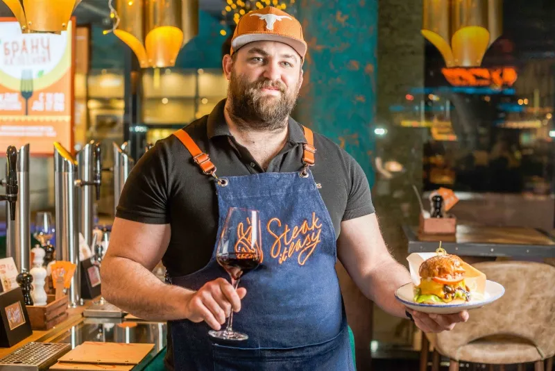 «Ночь пожирателей бургеров» в Steak it Easy