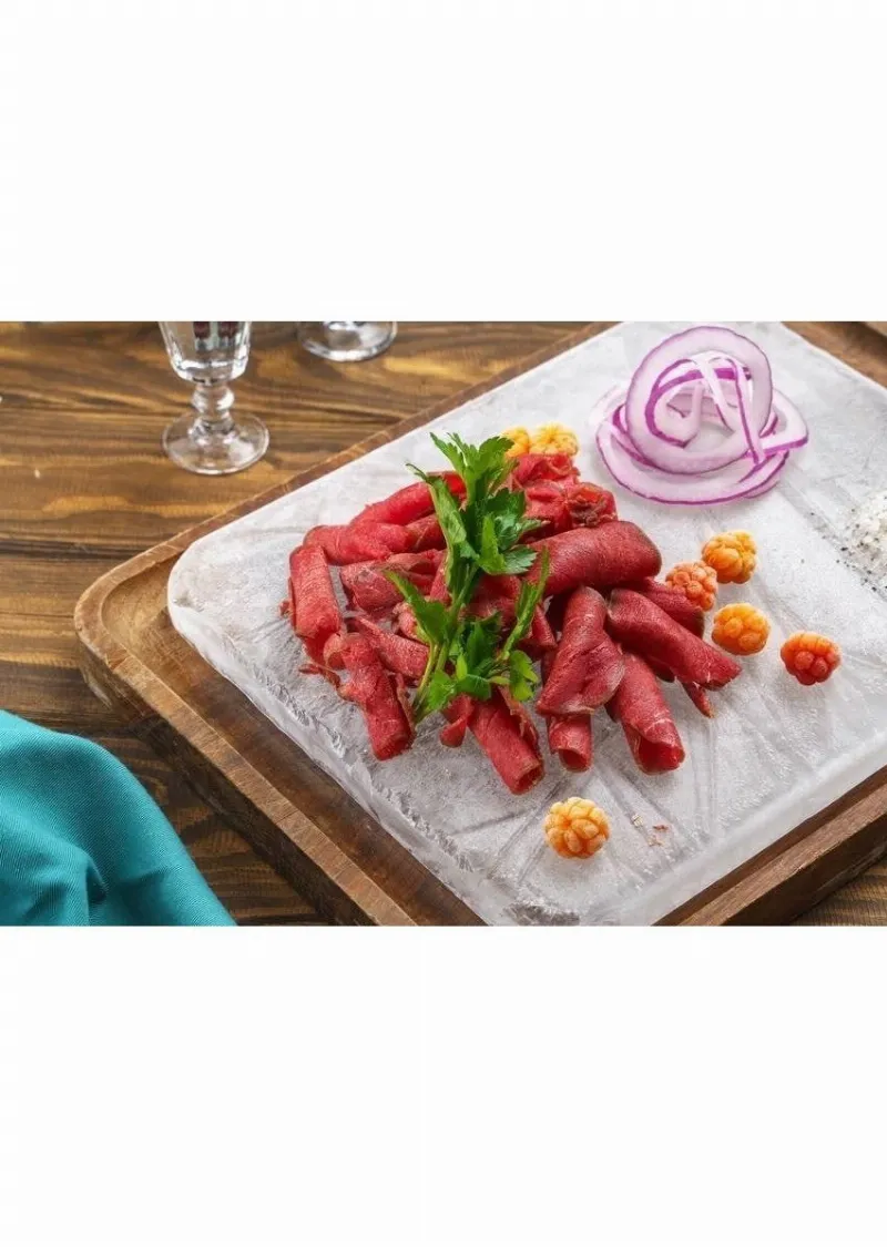 Строганина из мяса Алтайского марала в ресторане Stroganoff Steak House