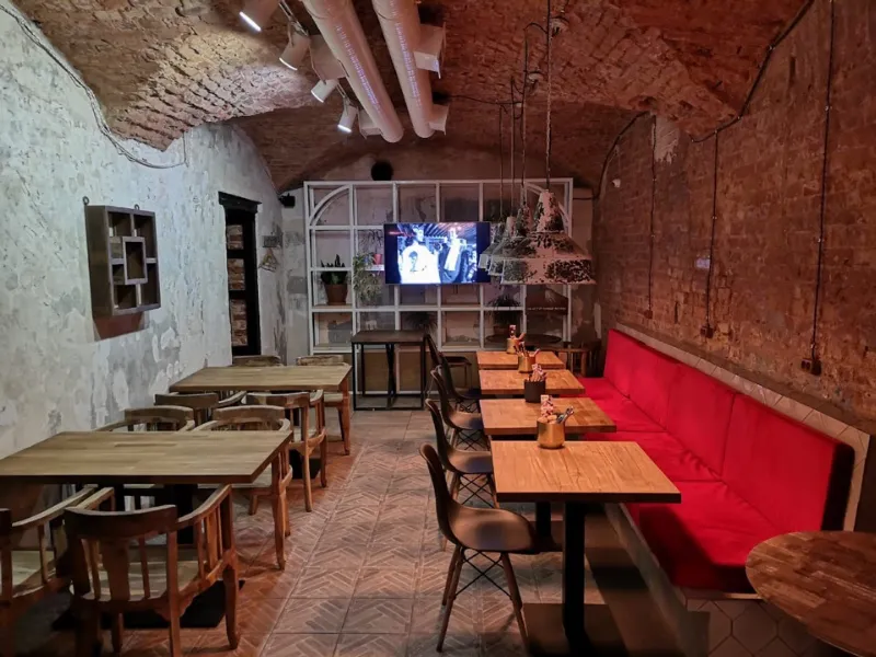 Открылось новое космополитичное Public Cafe 