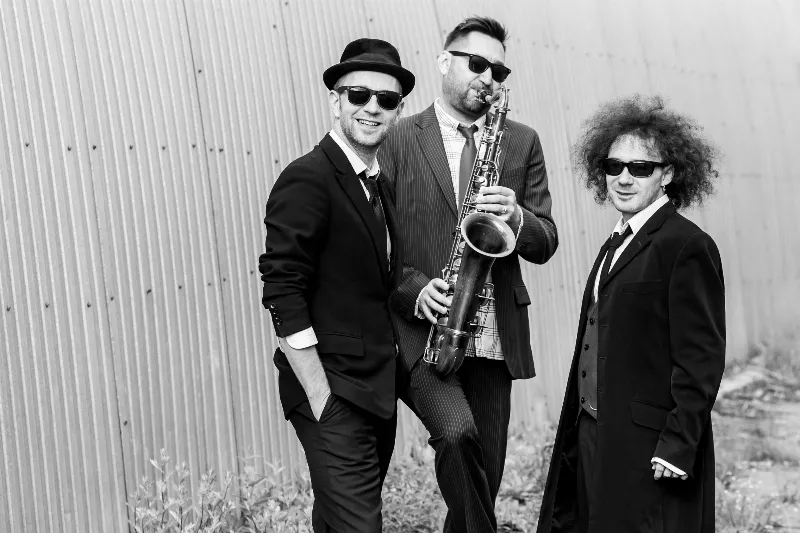 Billy’s Band выступит на крыше Roof Place 