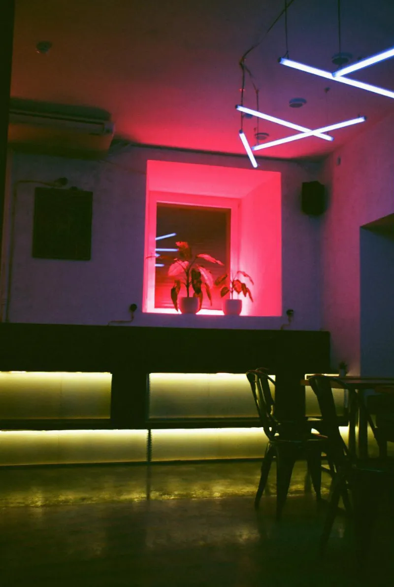 Открытие Luminous Bar на Ломоносова, 13