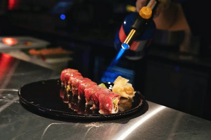 В Петербурге открылся суши-бар Crazy Sushi
