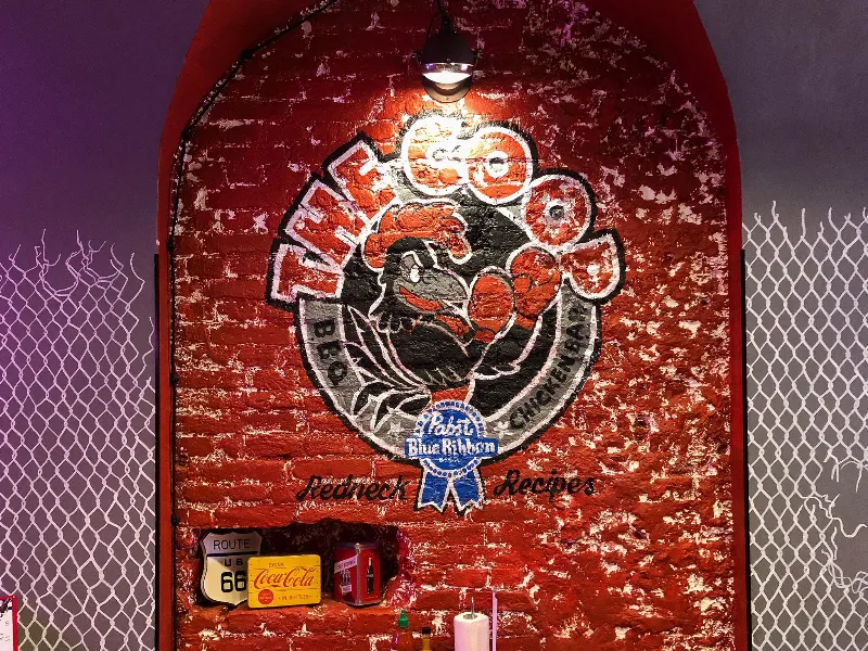 На Гороховой улице открылся The Coop BBQ
