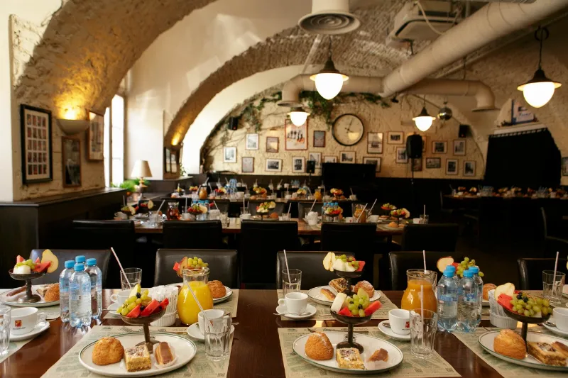  В ресторанах Stroganoff Steak House и Stroganoff Bar&Grill пройдут мероприятия ко Дню Знаний