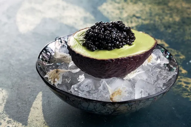 В Art-Caviar представят новый праздничный сет