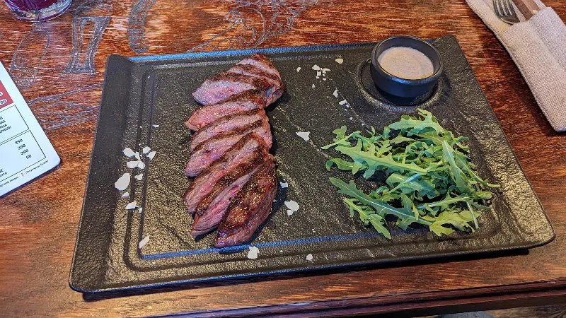 Steyk khaus Meat