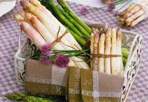 Фестиваль спаржи в ресторане «Кухня»