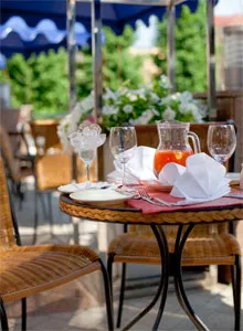 Летняя терраса ресторана «Cote Jardin»