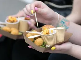 На выходных в Outlet Village Пулково пройдет гастрономический фестиваль «Happy Food Trucks Weekend»