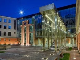 «Молодость и вино» на Новой сцене Александринского театра