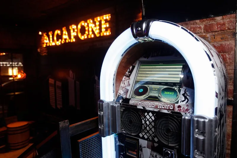 Al Capone Bar