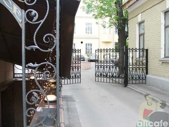 Артс Палас / Art's Palace