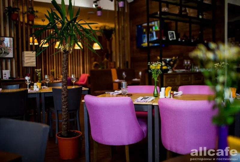 Corner cafe & kitchen