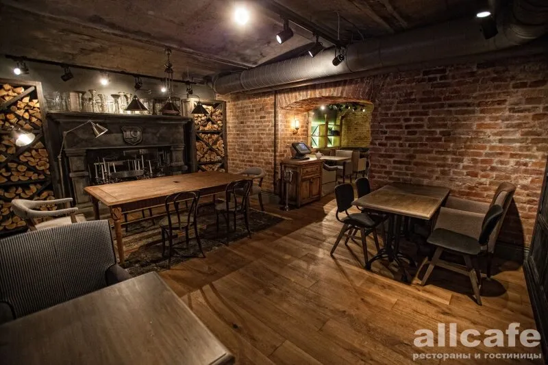 19 Bar & Atmosphere